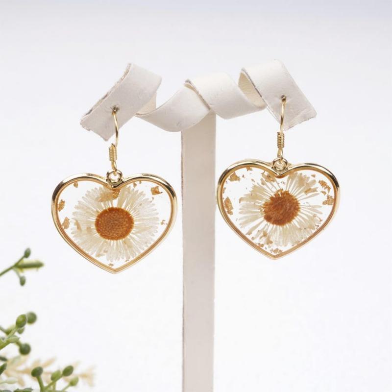 Handmade Real Dried Flower Earrings & Necklaces Set, Heart Shape White Daisy Jewelry, Aesthetic Birthday Gift,Valentine's Day Gifts