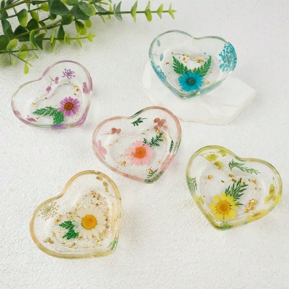 Heart Shape Real Flowers Resin Tray, Daisy Jewelry Coaster