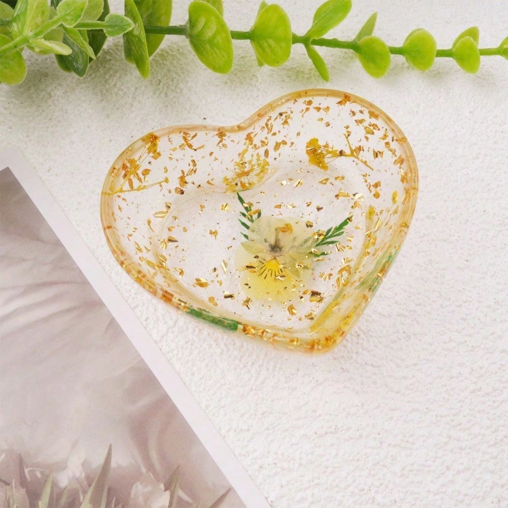 Real Flowers Resin Tray, Purple/Pink/Blue/Yellow Heart Shape Daisy Jewelry Coaster