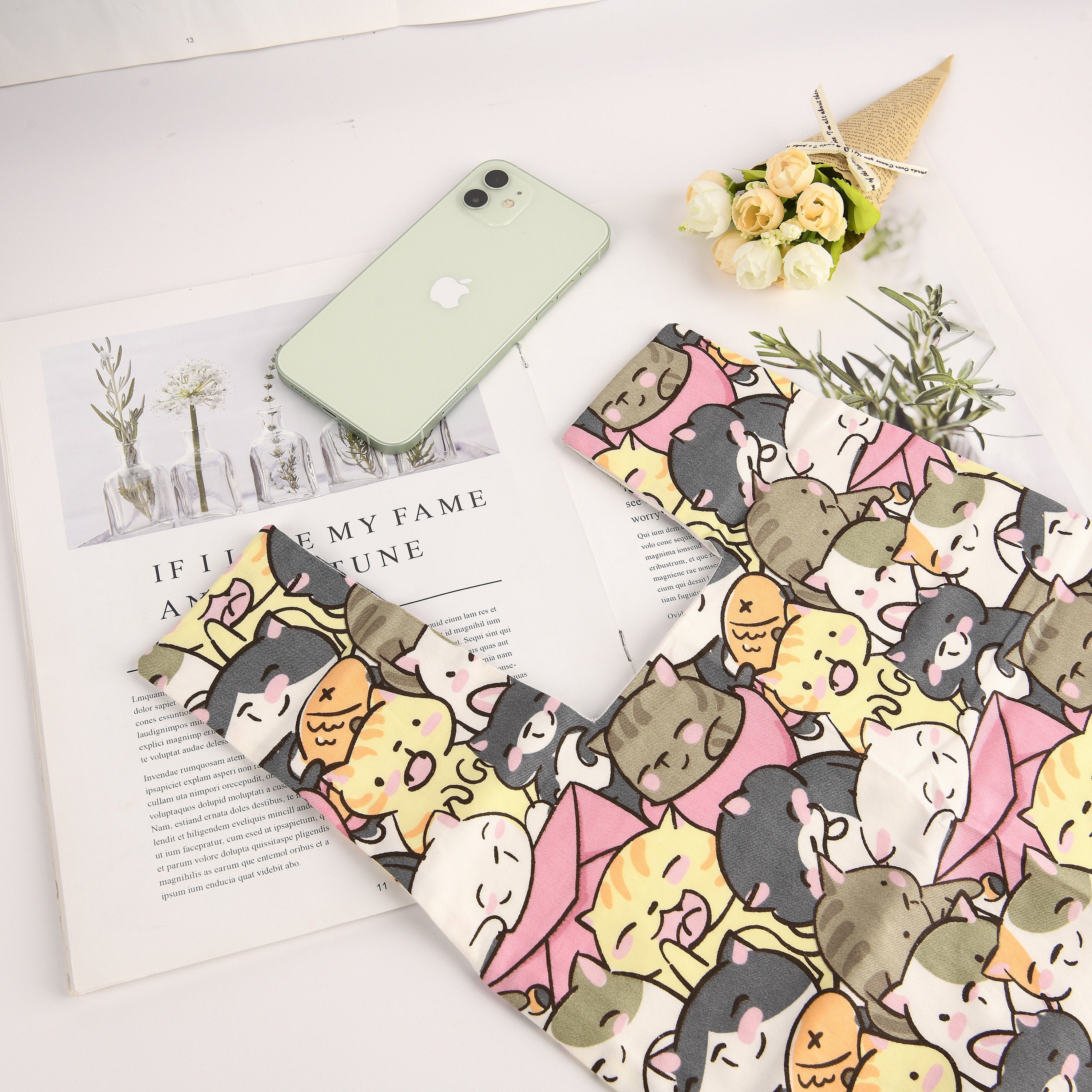 Funny Kittens Japanese Knot Bag: Cotton Wrist Bag