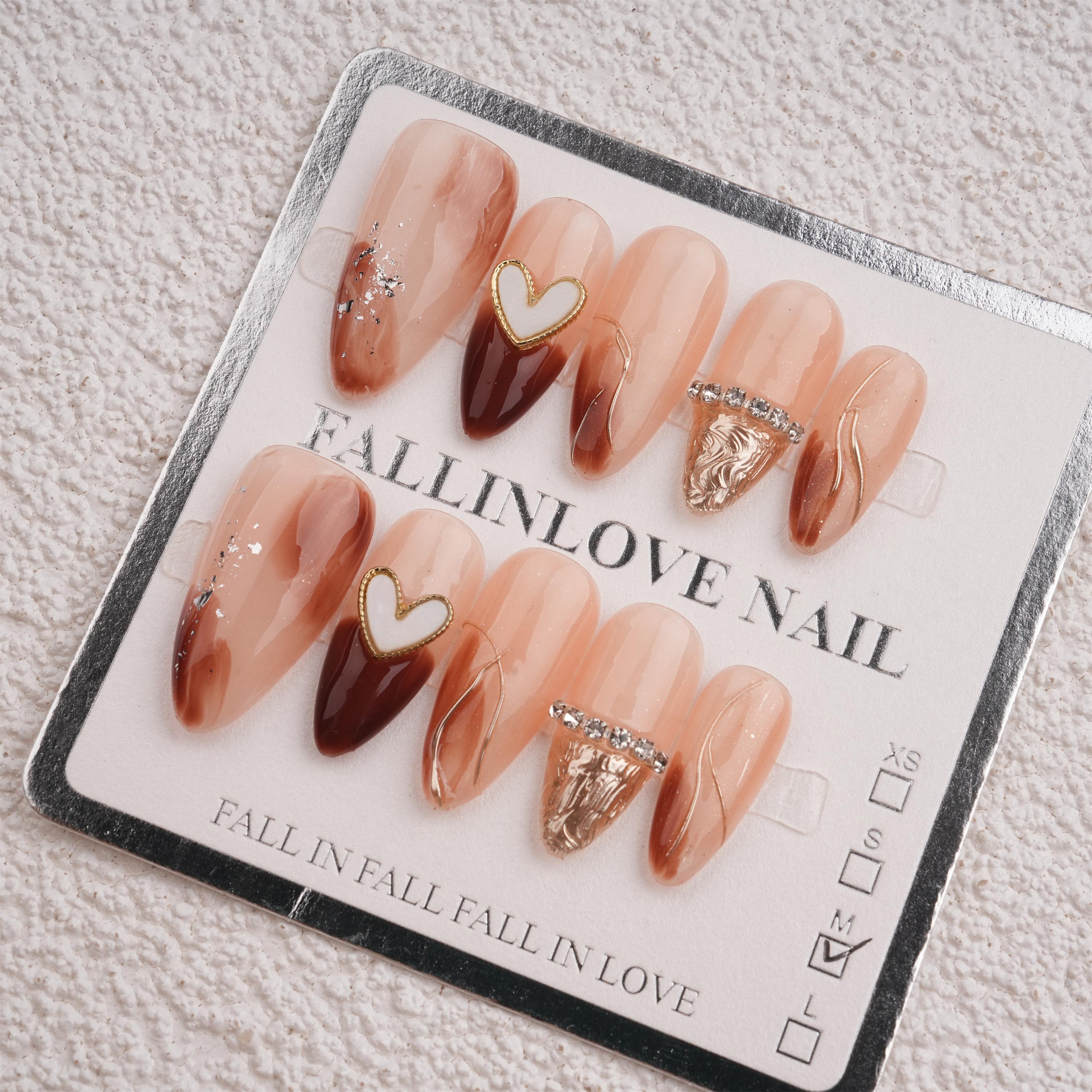 Reusable Golden Line Heart Diamonds Almond Nails,Creative Design