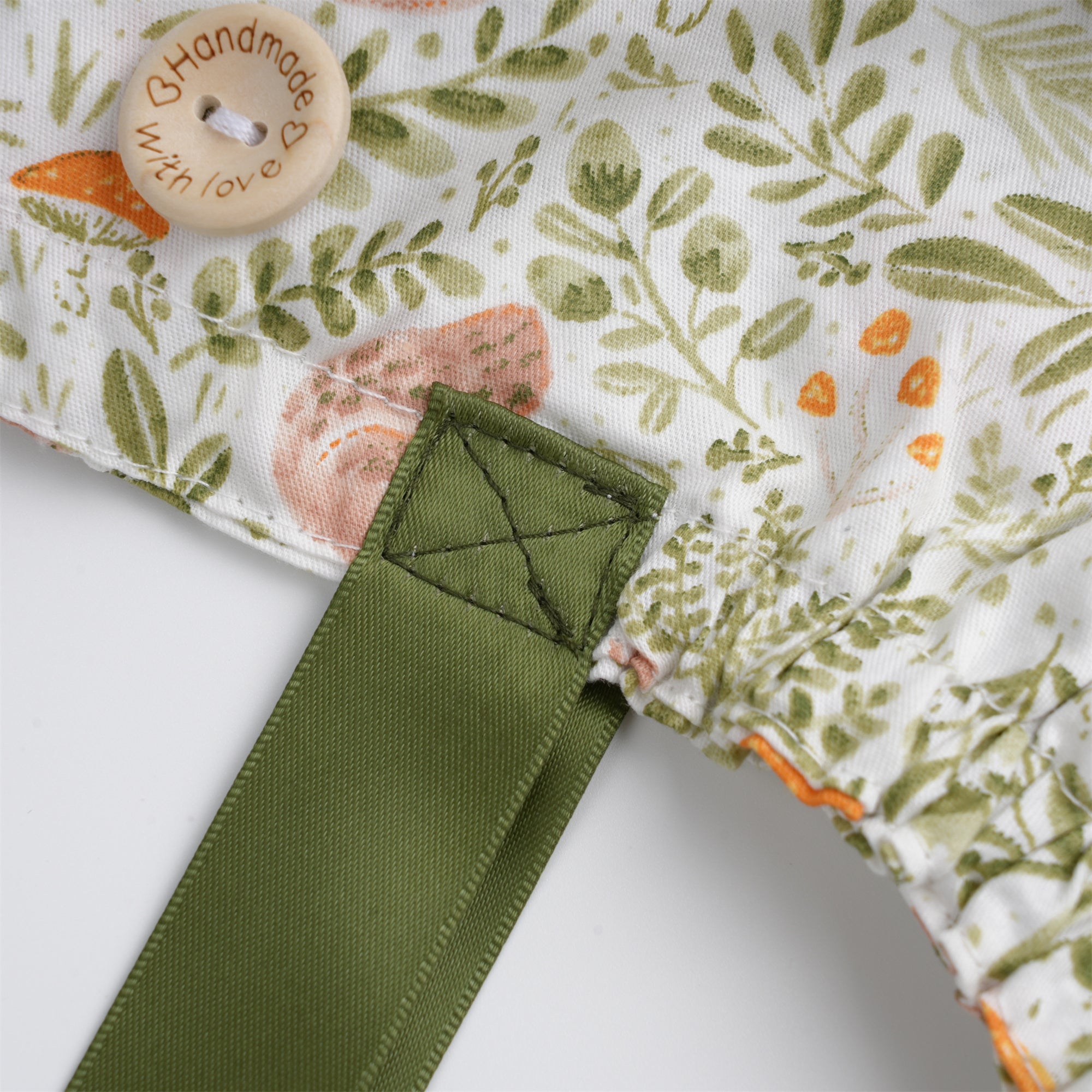 Squirrel & Greenery Cotton Ponytail Scrub Cap
