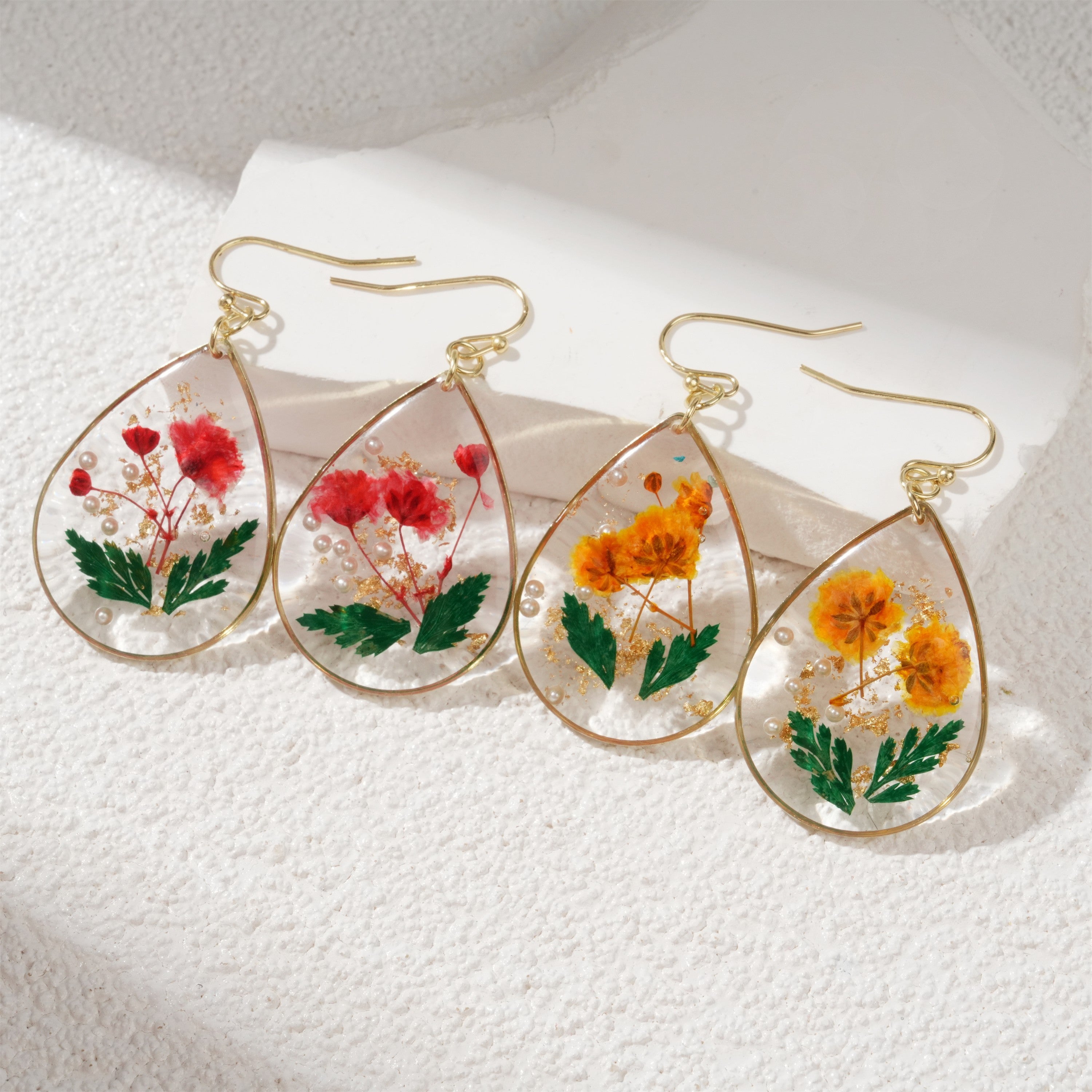Resin Leaf Eternal Flower Earrings Elegant And Exquisite Water Drop Shaped Dried Flower Premium Earrings