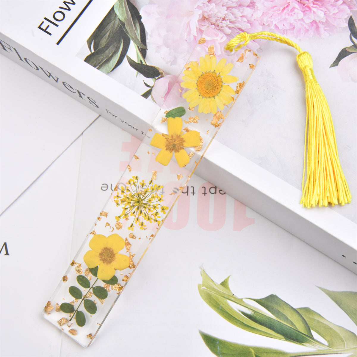 Real Flower Resin Bookmark with Tassel - Handmade Floral Book Mark for Teachers and Book Lovers