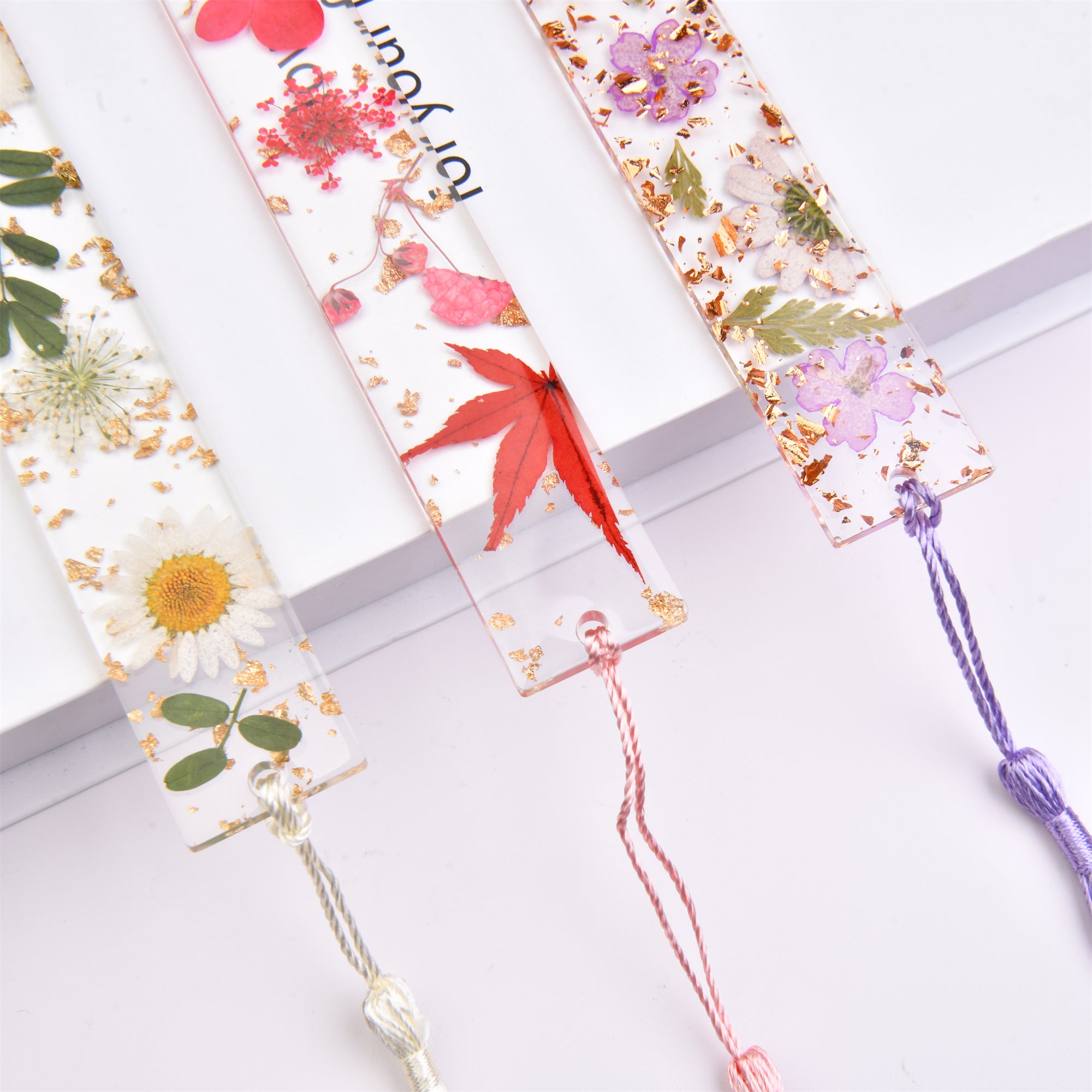 Real Flower Resin Bookmark with Tassel - Handmade Floral Book Mark for Teachers and Book Lovers