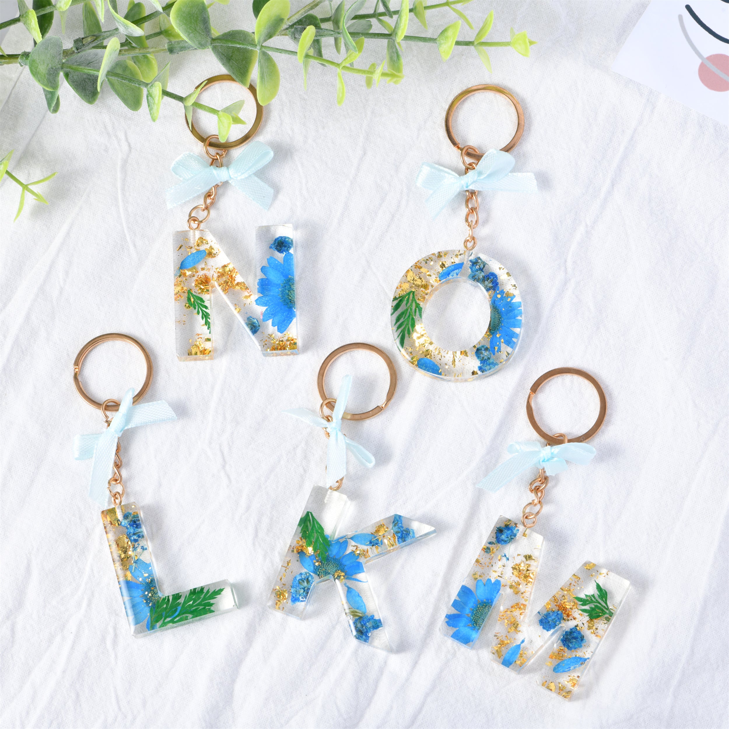 Dried Flowers Letter Initial Resin Key chain,Real Flower,Gold Leaf