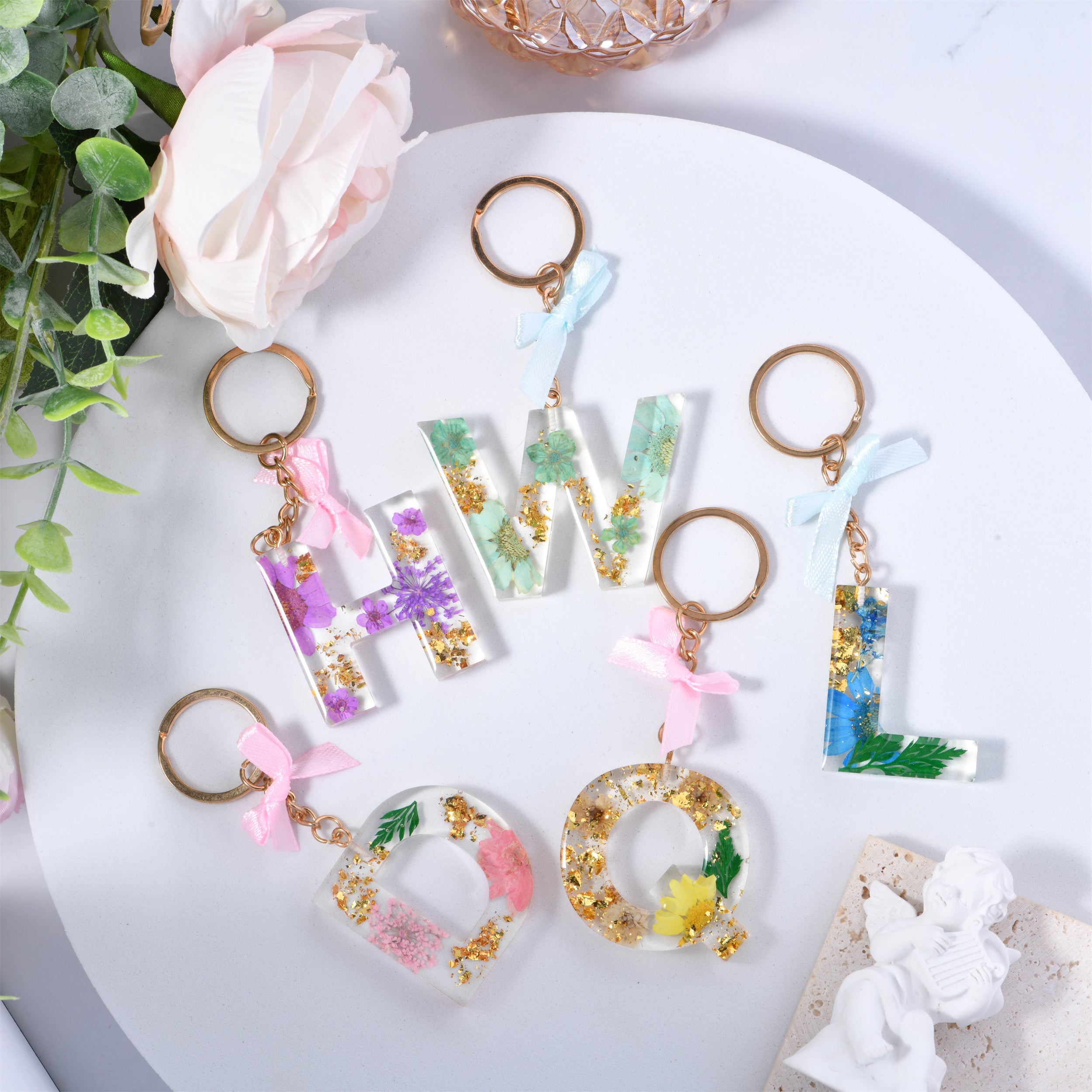 Dried Flowers Letter Initial Resin Key chain,Real Flower,Gold Leaf