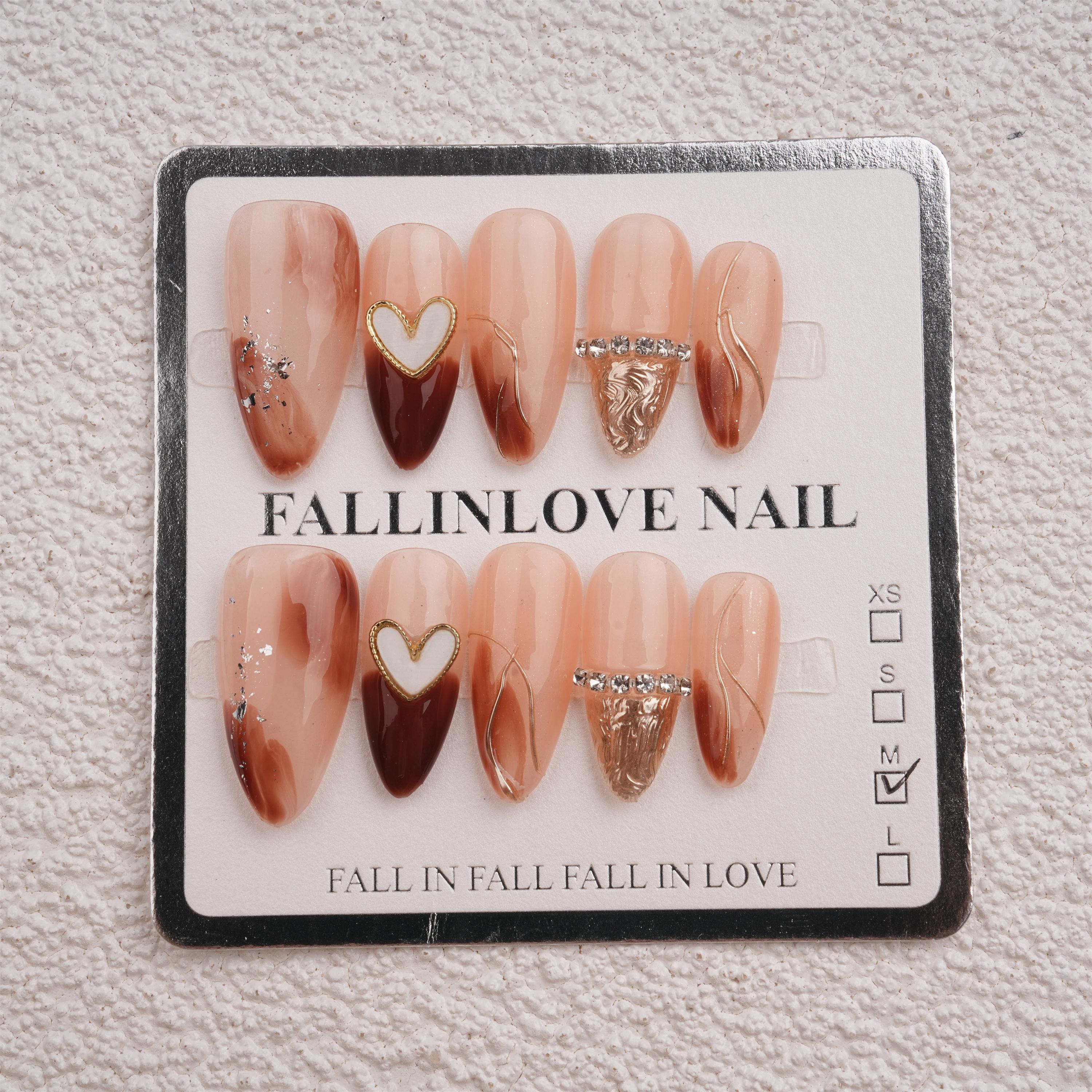 Reusable Golden Line Heart Diamonds Almond Nails,Creative Design