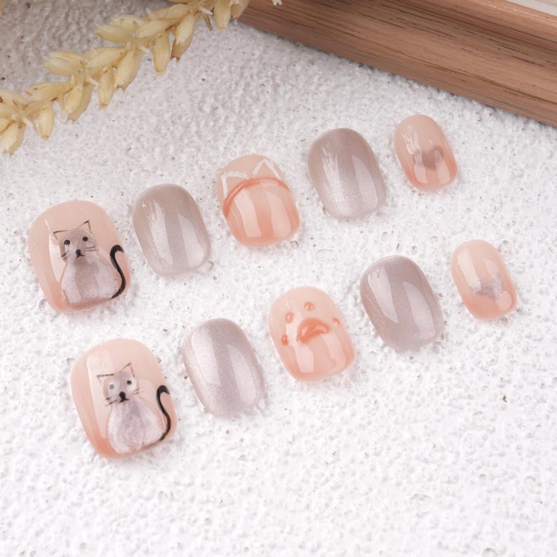 Popular Cats Hand Paint Press on Nails,Cute Trendy Nails,Reusable Nails,Kawaii Short Coffin Nails