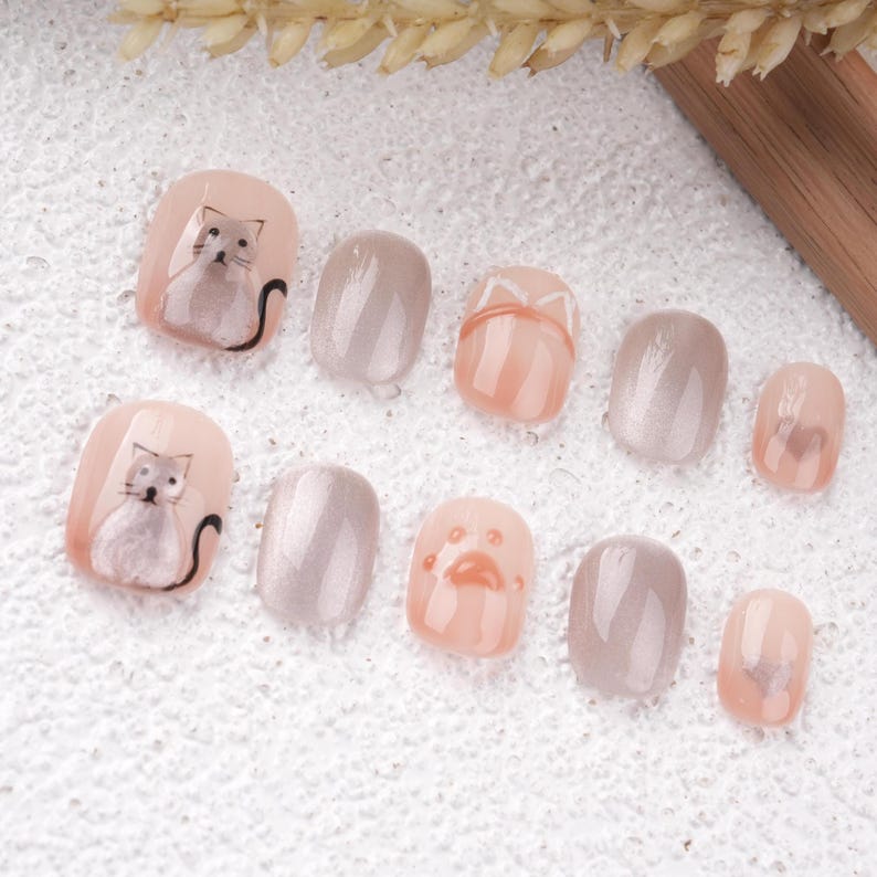 Popular Cats Hand Paint Press on Nails,Cute Trendy Nails,Reusable Nails,Kawaii Short Coffin Nails