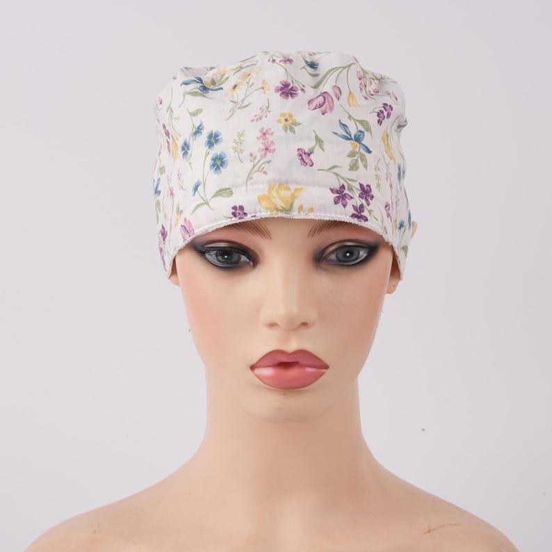 Boho Wildflower Scrub Cap for Women, Ponytail Scrub Cap, Cottagecore Floral Surgical OR Hat, Soft Cotton, Sweatband & Buttons