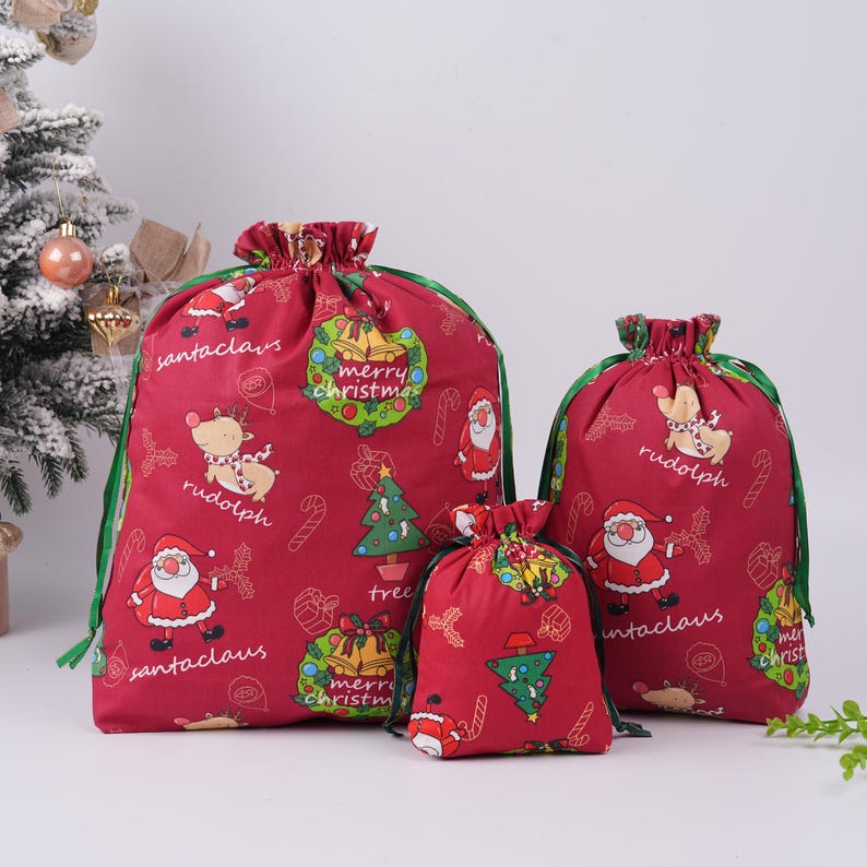 Red Christmas Wreath,Santa and Deer Print Gift Bag,Wedding Party Favor,Xmas Decor
