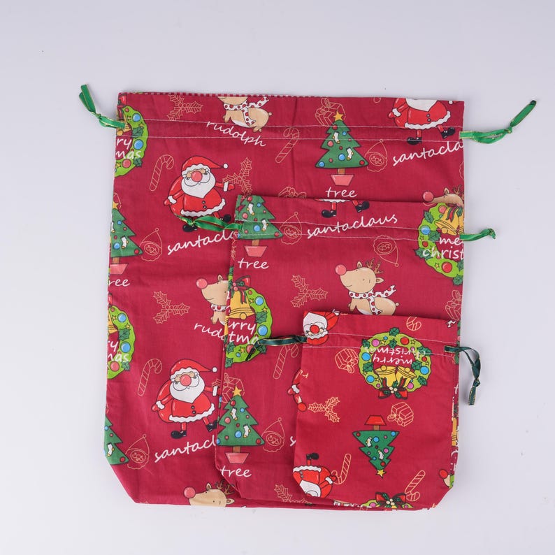 Red Christmas Wreath,Santa and Deer Print Gift Bag,Wedding Party Favor,Xmas Decor