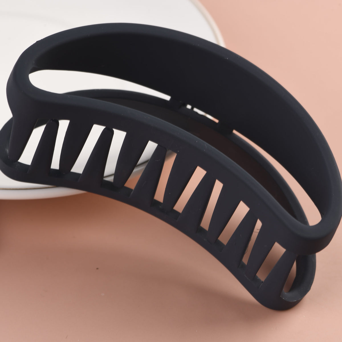 Semi-arched shape Hair Claws