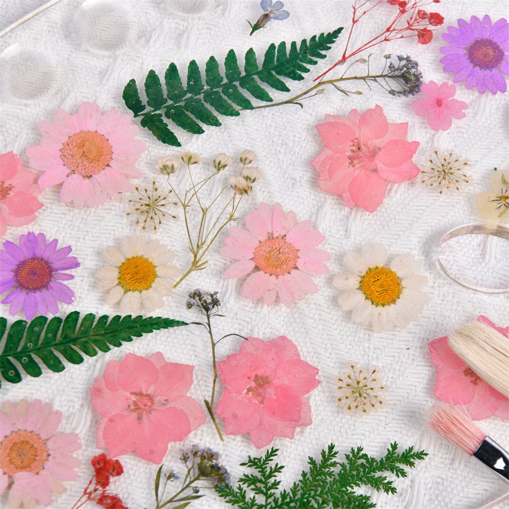 Handmade Pink/Yellow/Blue Resin Flower Paint Palette