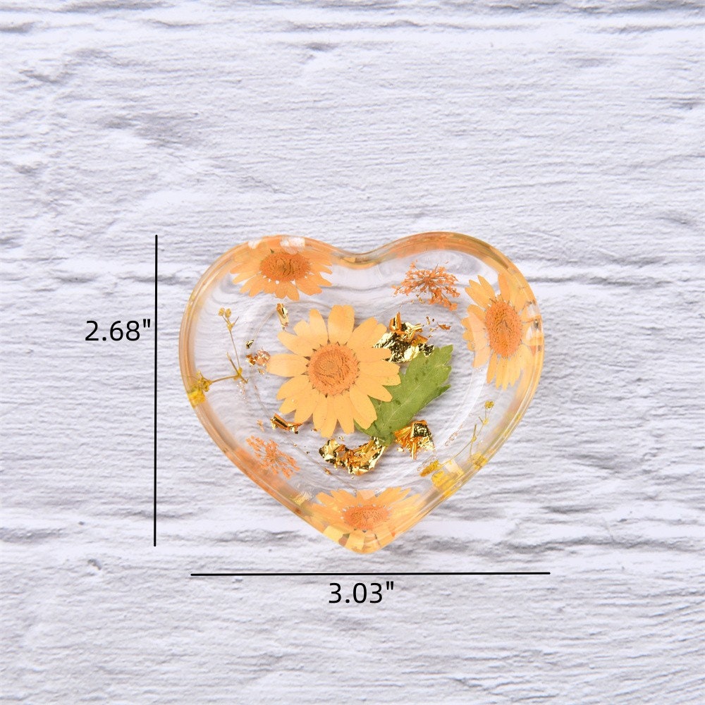 Heart Shaped Resin Ring Dish with Real Dried Flowers