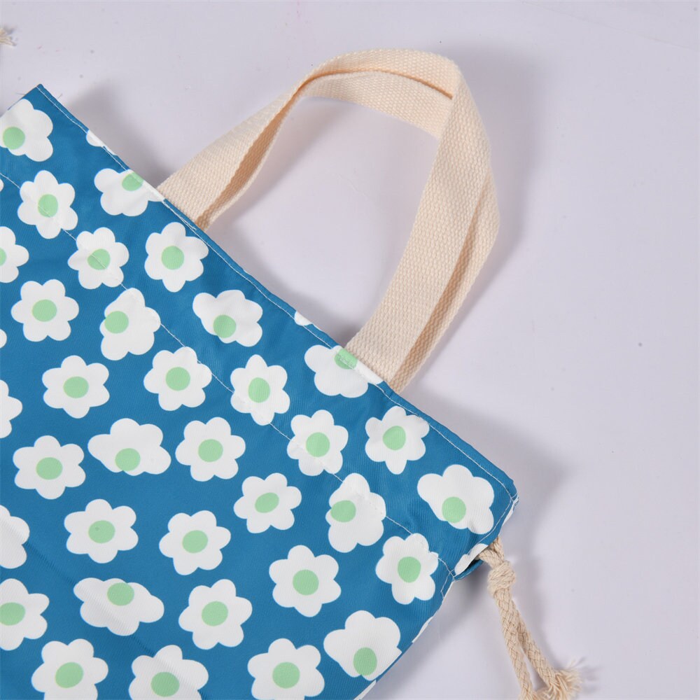 Janpansese Style Flowers Strawberry Drawstring Lunch Tote Bag