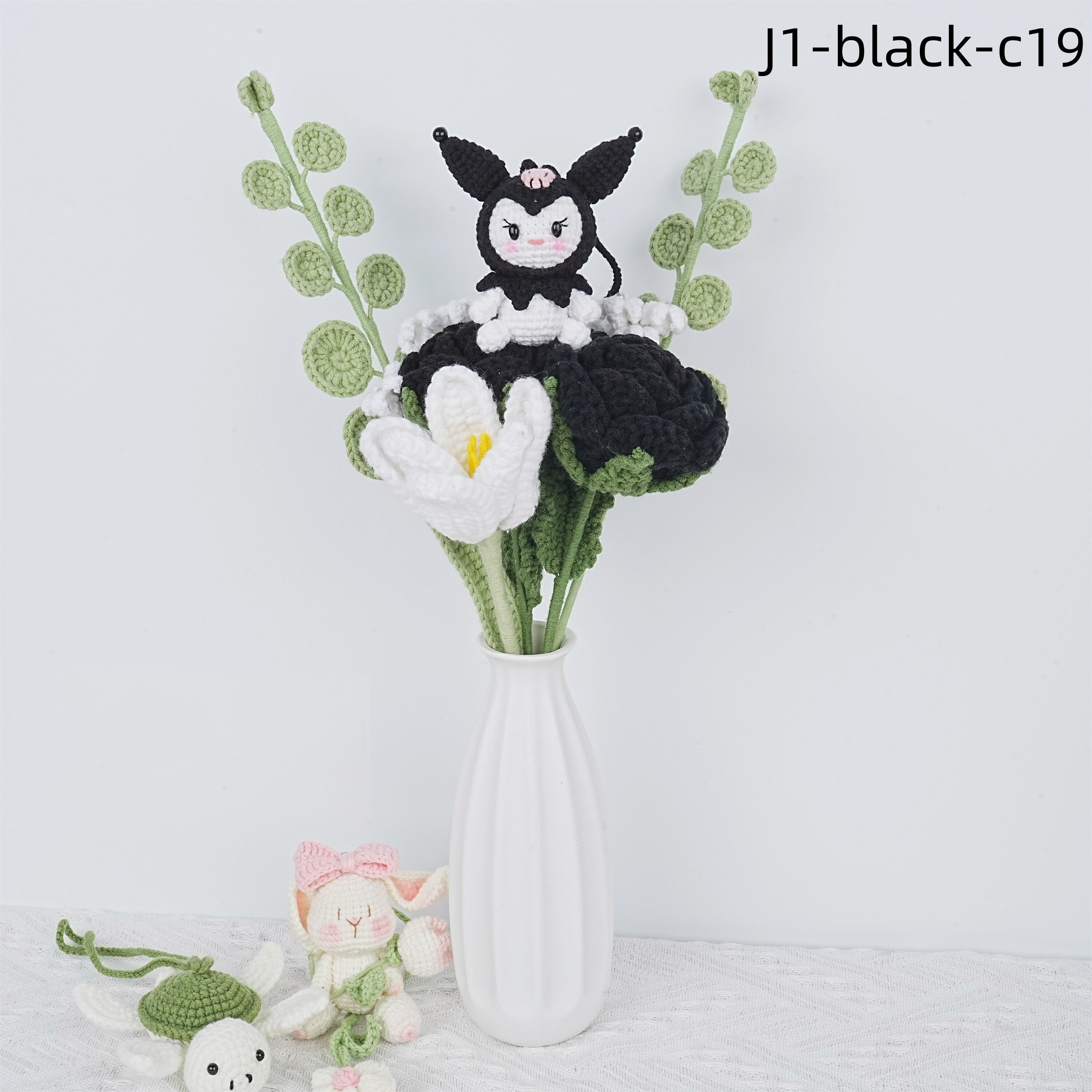 Handmade Knit Kuromi Doll Lily Tulip Rose Baby's Breath Crochet Bouquet