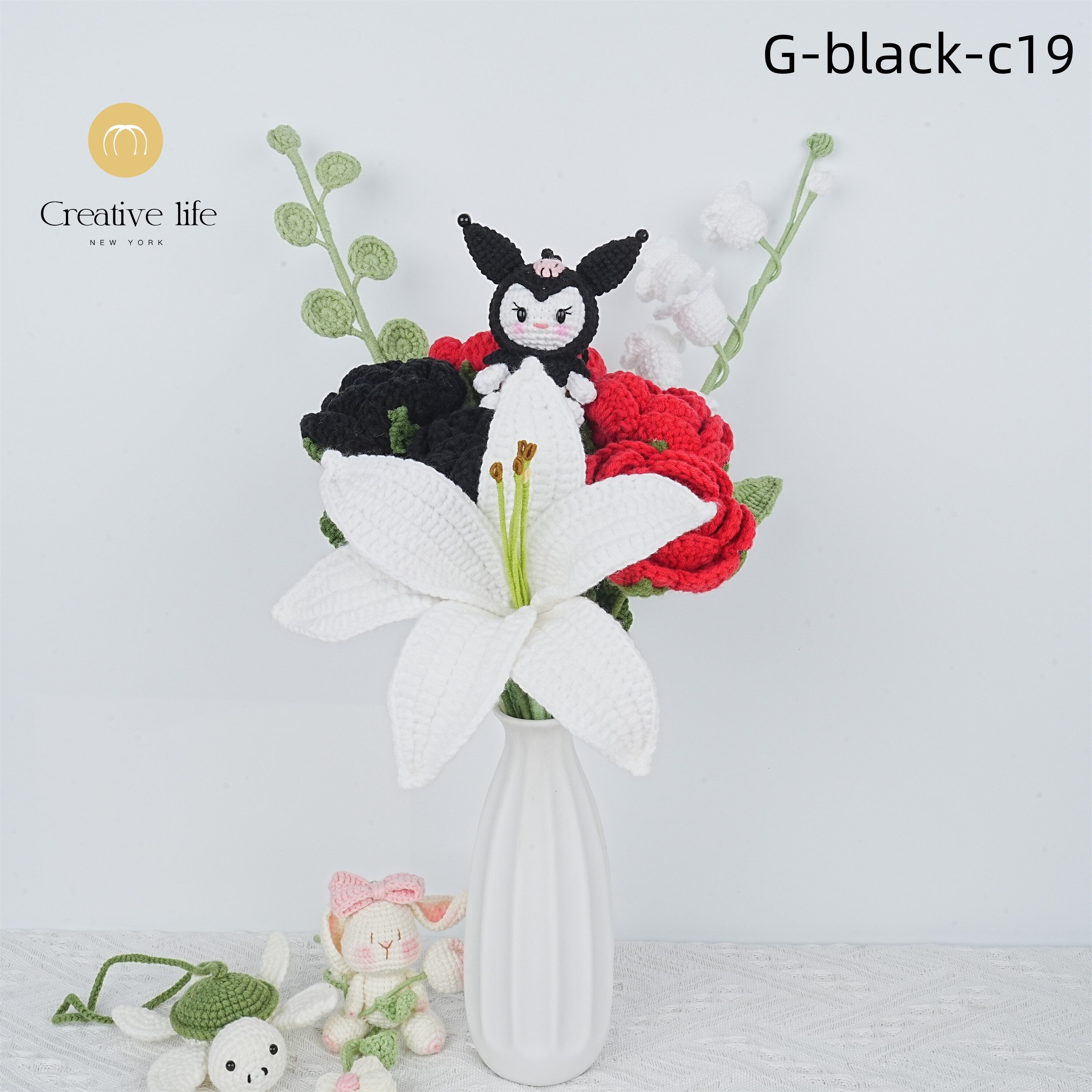 Handmade Knit Kuromi Doll Lily Tulip Rose Baby's Breath Crochet Bouquet