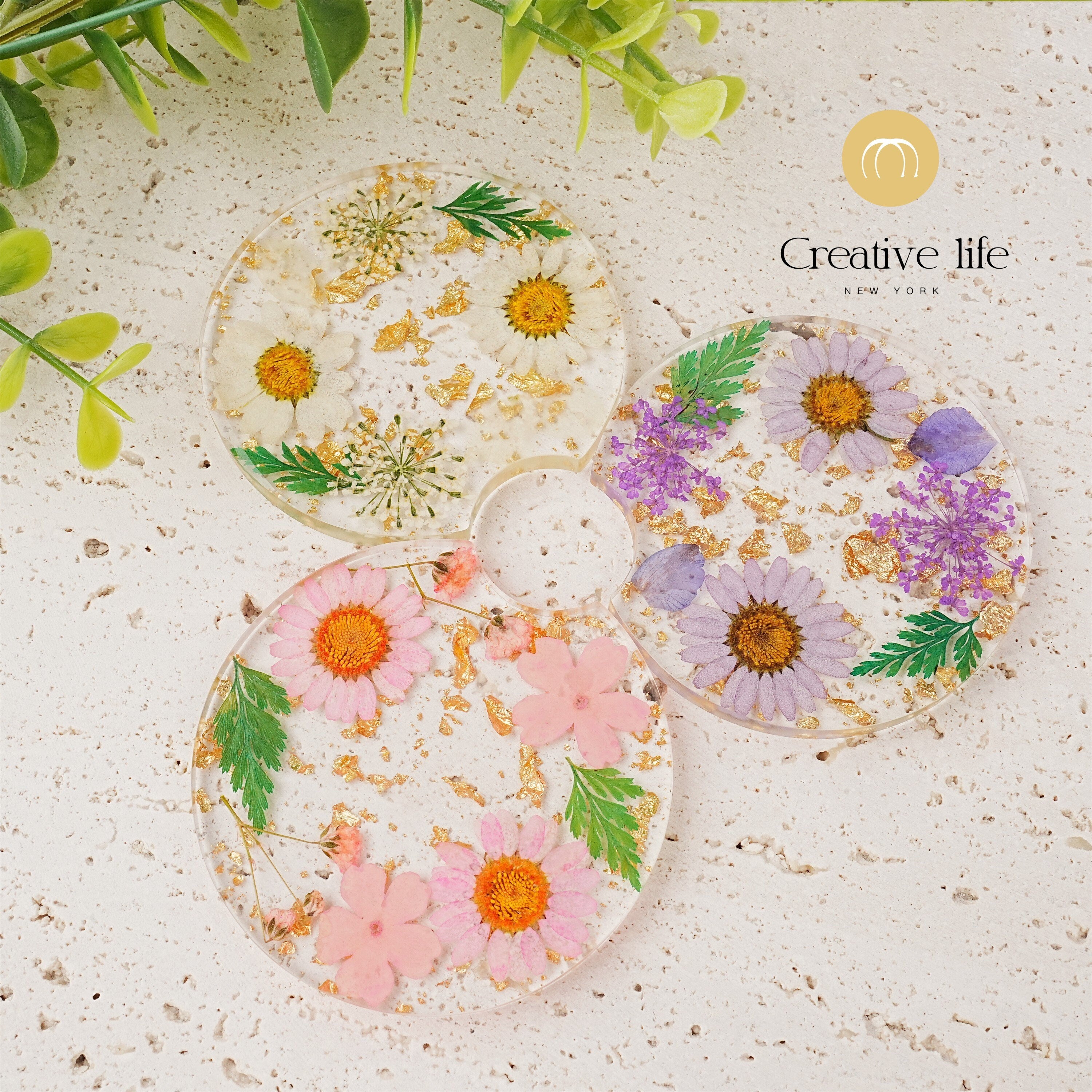 Round Shaped Resin Car Coasters with Real Dried Flowers