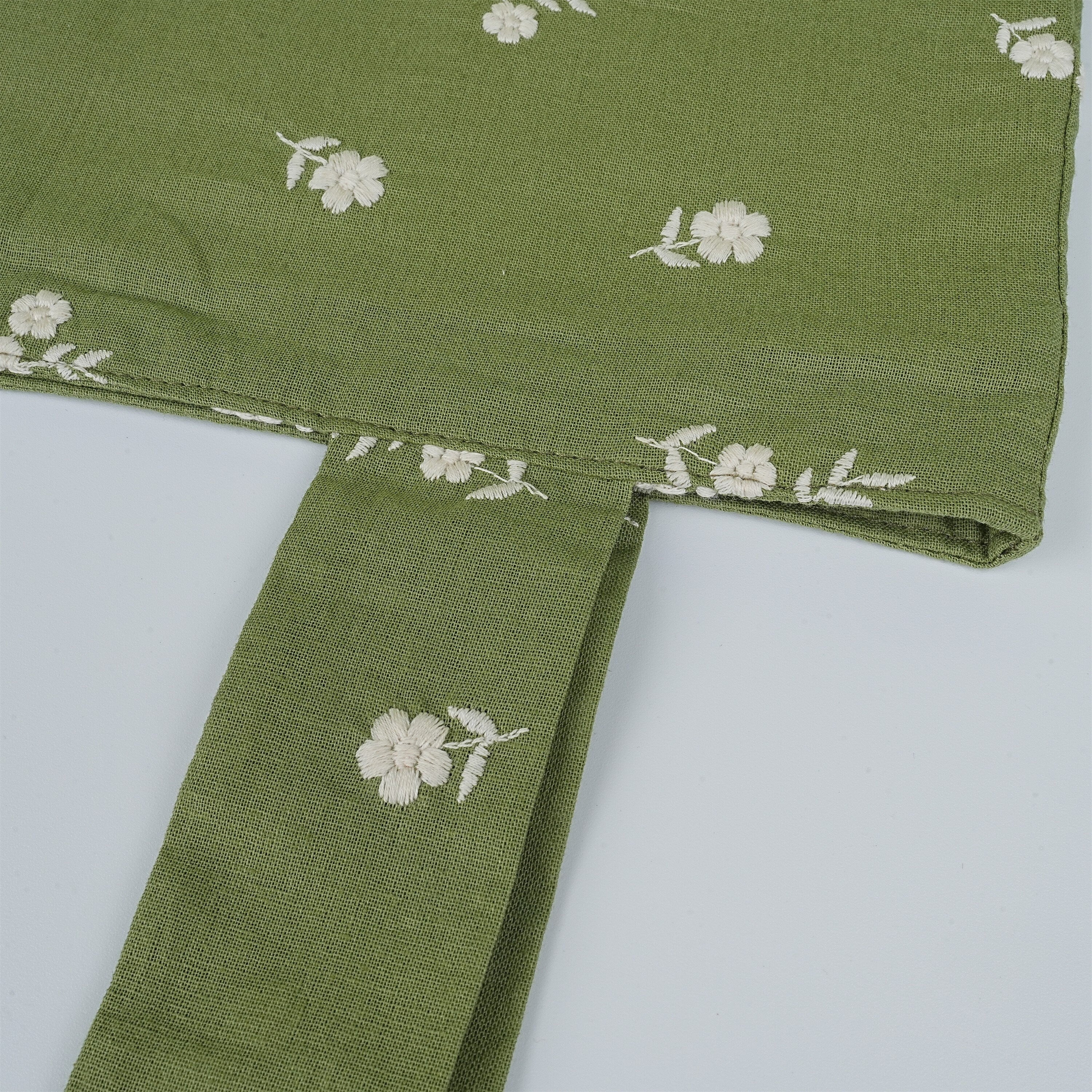 Green Daisy Embroidered Linen Tote Bag