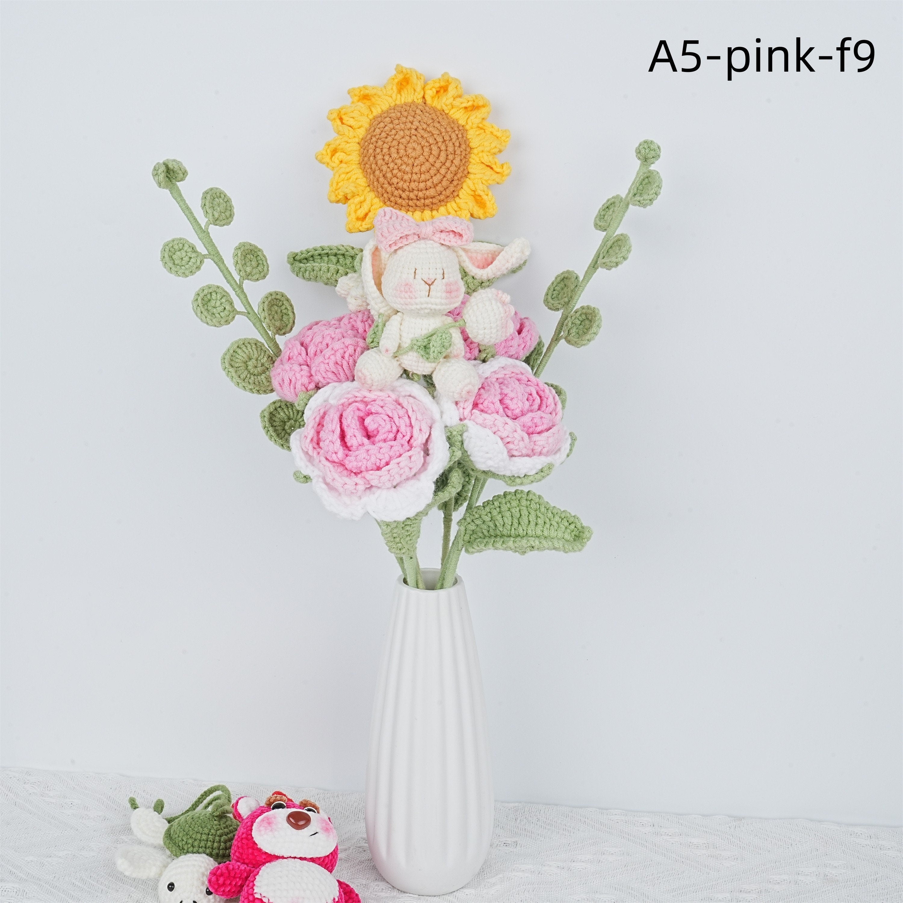 8PCS Handmade Roses Sunflower&Crochet Elephant/Rabbit/Turtle Dolls Crochet Bouquet