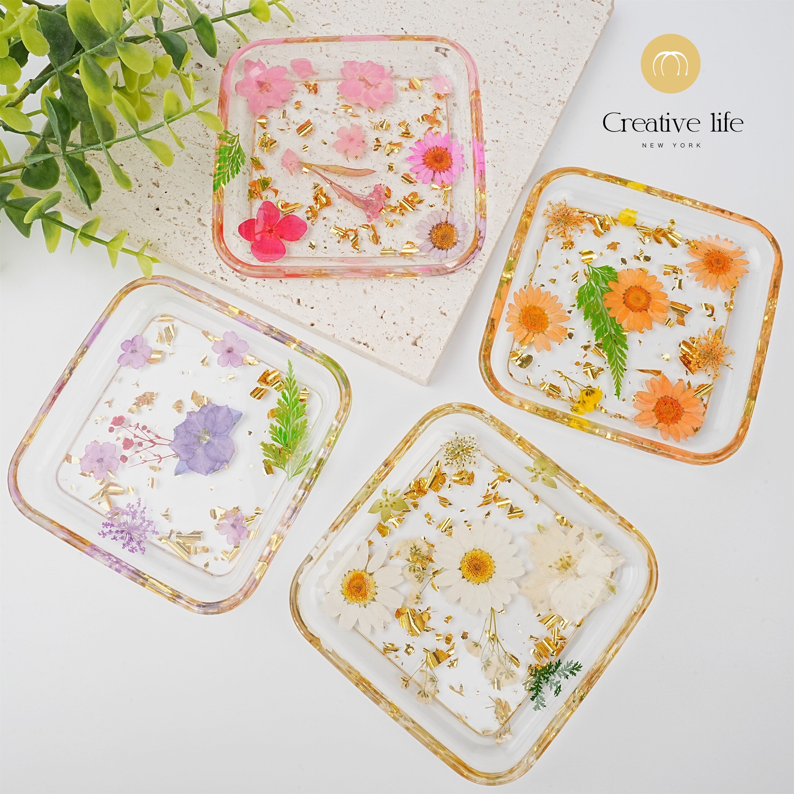Square Shaped Resin Jewelry Tray with Real Dried Flowers