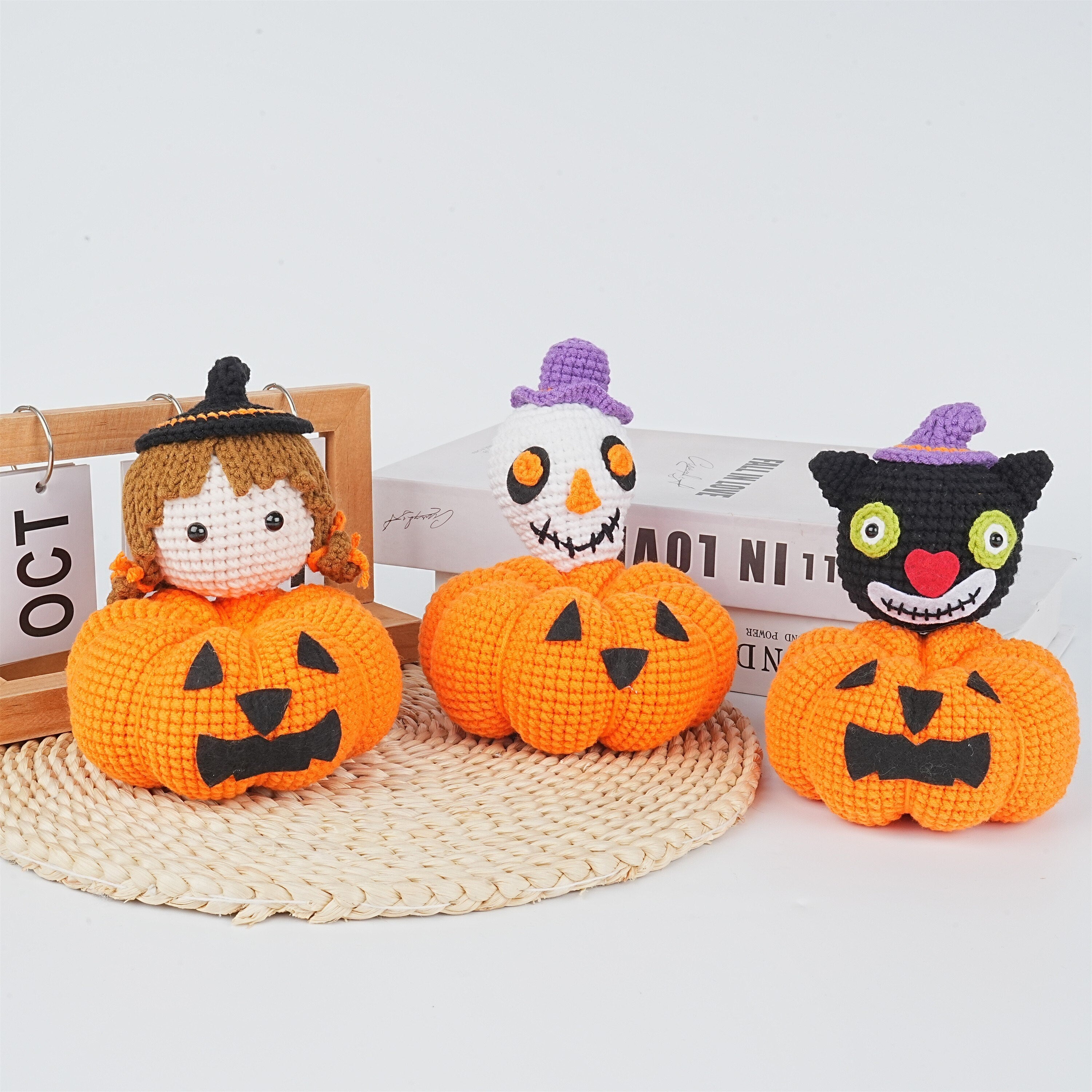 Crochet Black Cat Clown/Witch/Skeleton Pumpkin Phone Holder,Halloween Decor