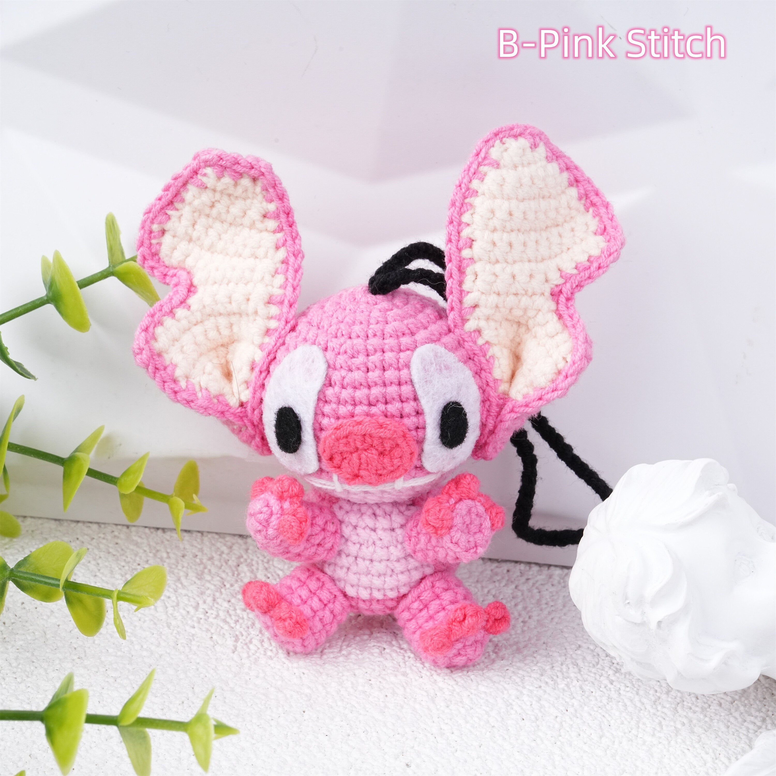 Handmade Crochet Cartoon Pink/Blue Stitch Car Pendant Keychain