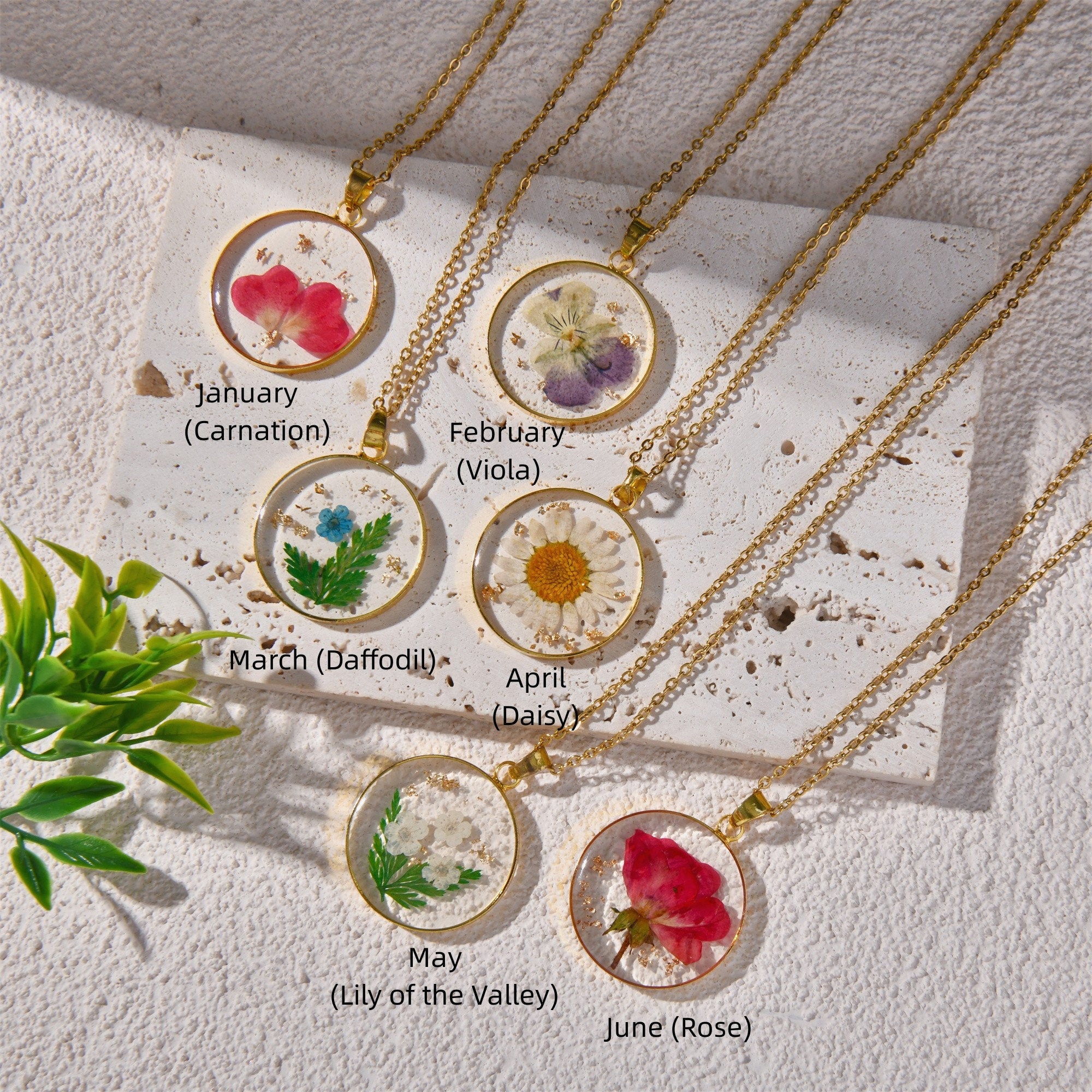 Gold/Silver Birth Month Flower Necklace for Women, Real Dried Flower Round Pendant