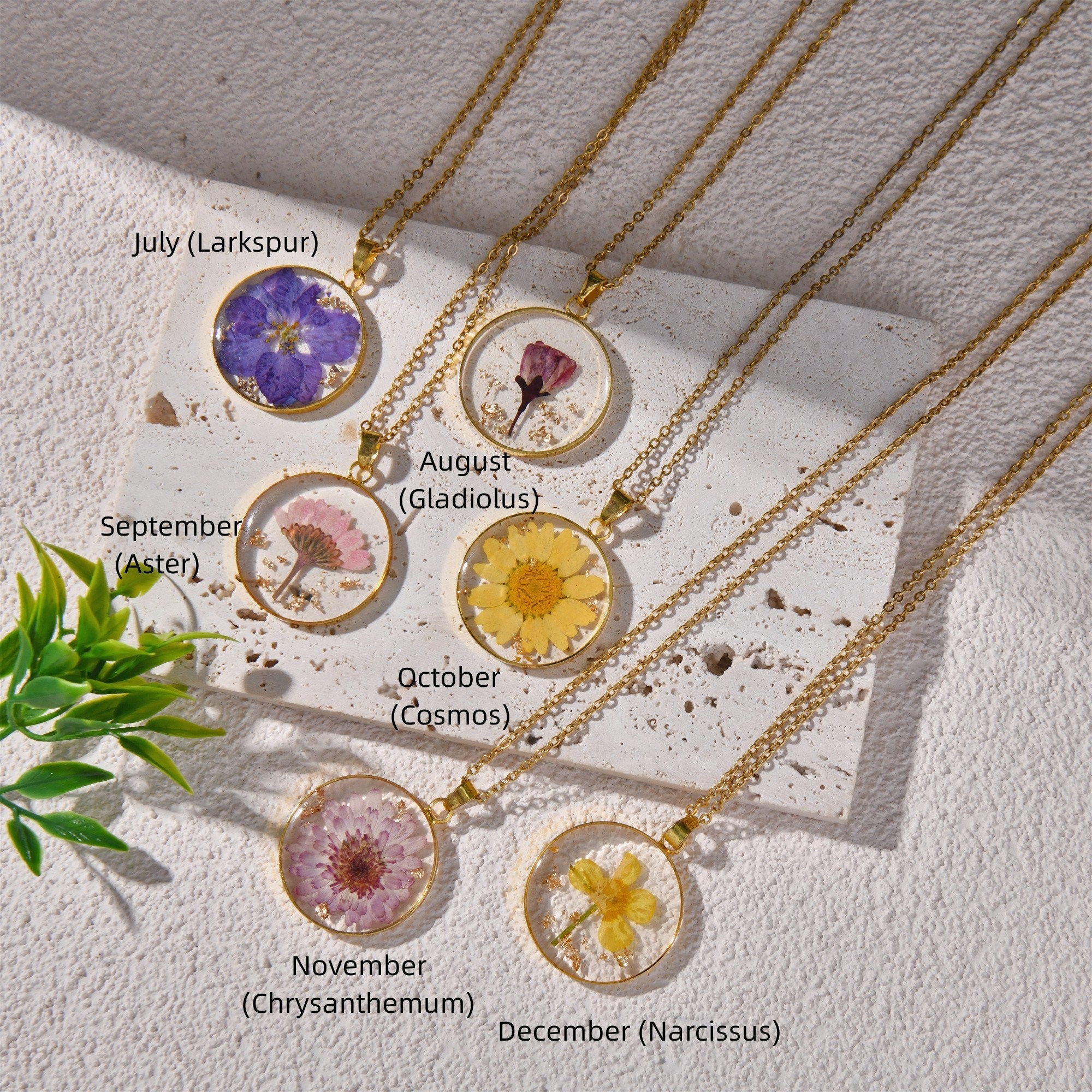 Gold/Silver Birth Month Flower Necklace for Women, Real Dried Flower Round Pendant
