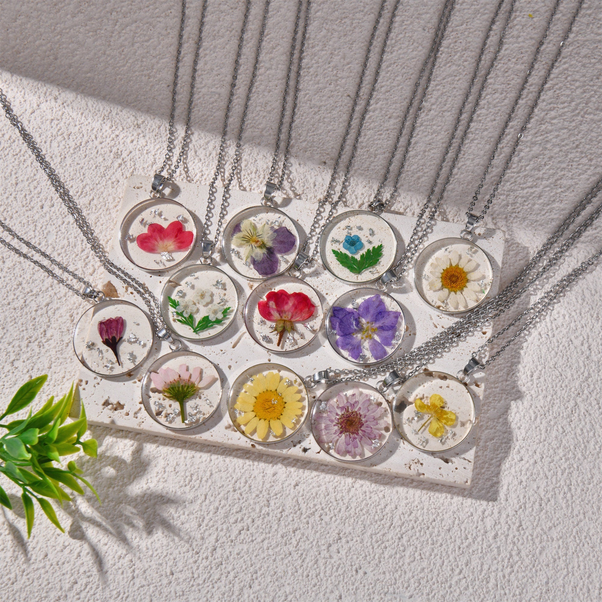 Gold/Silver Birth Month Flower Necklace for Women, Real Dried Flower Round Pendant