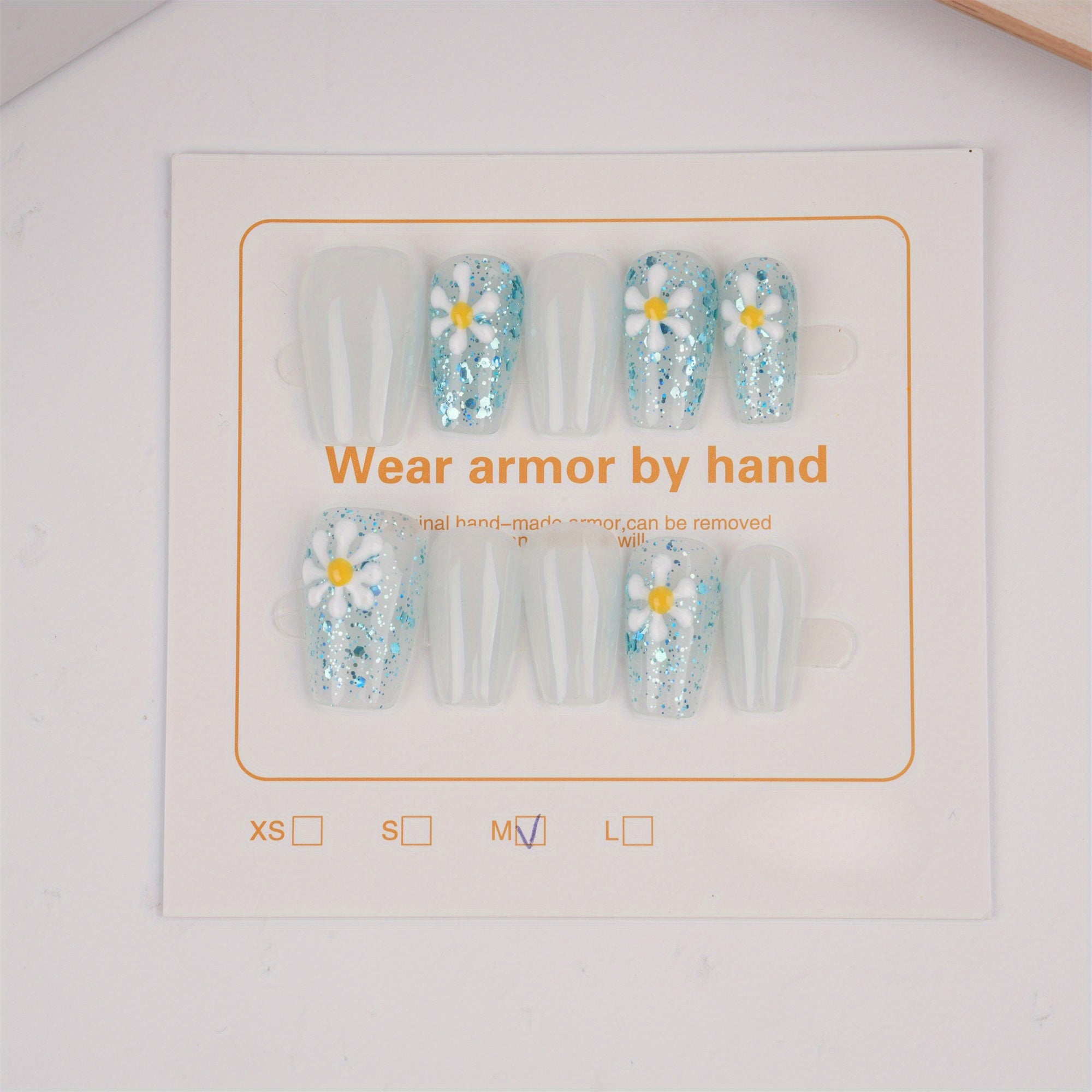 Cute Cartoon Light Blue Daisy Short Coffin Press on Nails, Jelly Daisy Floarl Pattern Reusable Coffin Manicure