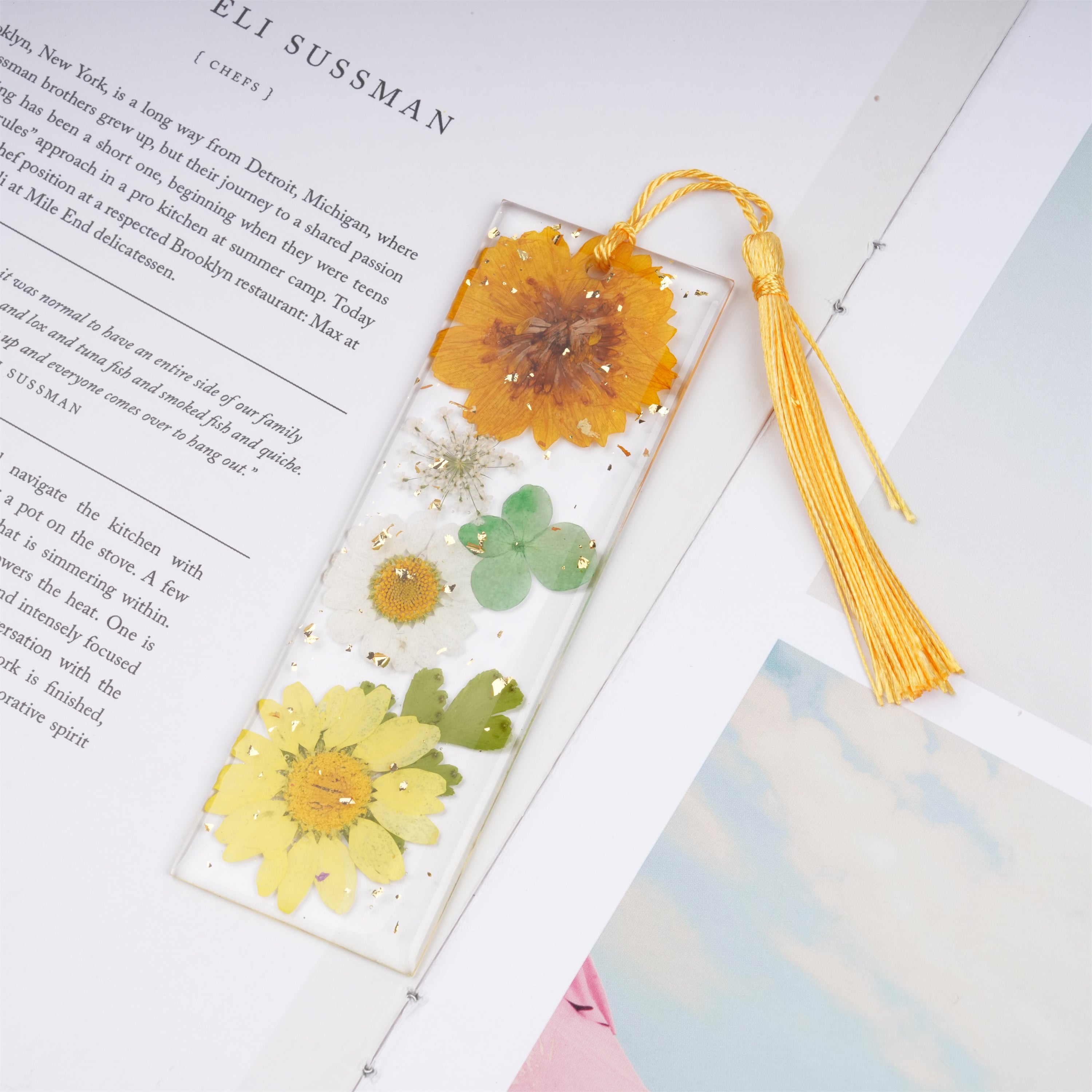 Daisy Resin Bookmark,Real Dried Flower,Handmade Pressed Flower Bookmark