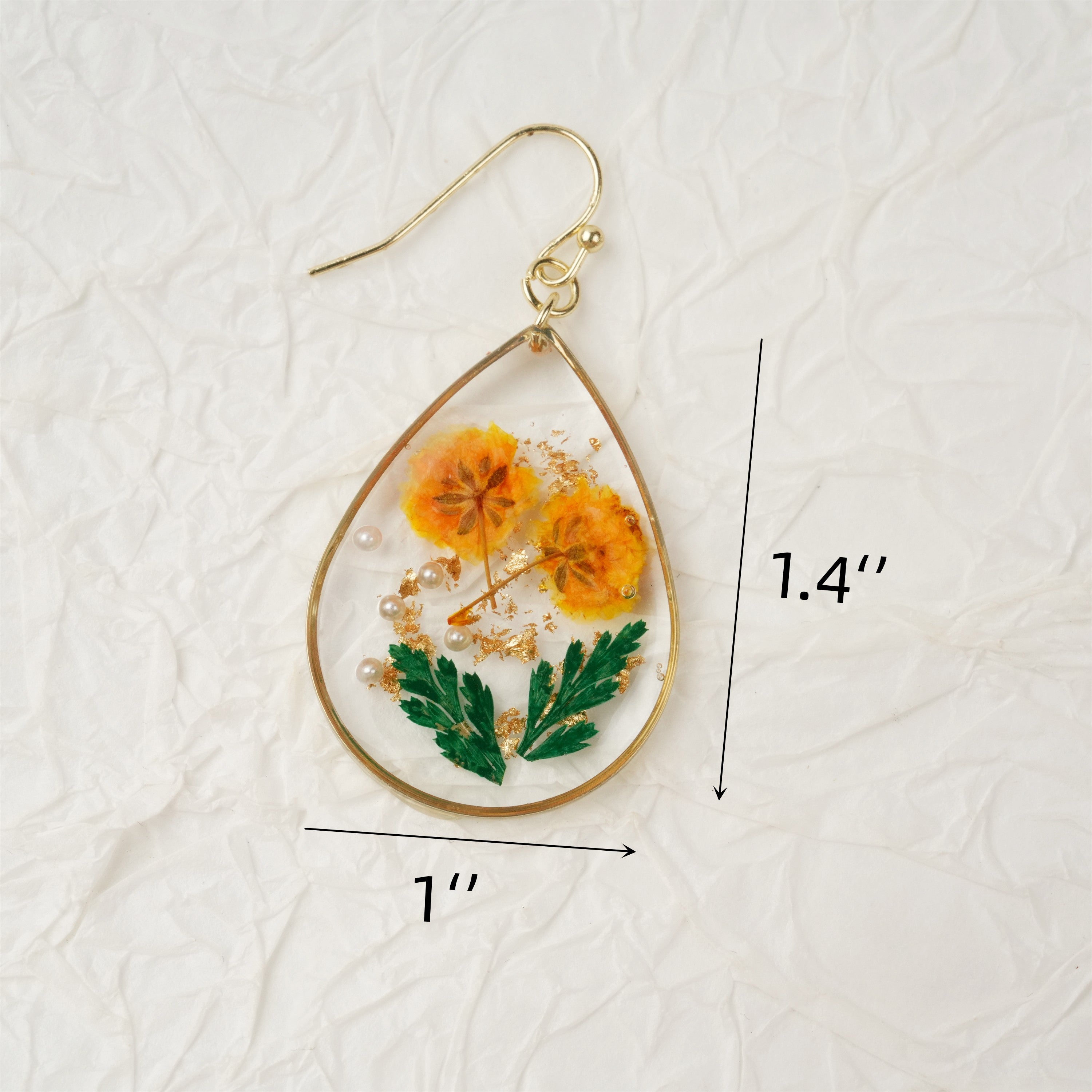 Resin Leaf Eternal Flower Earrings Elegant And Exquisite Water Drop Shaped Dried Flower Premium Earrings