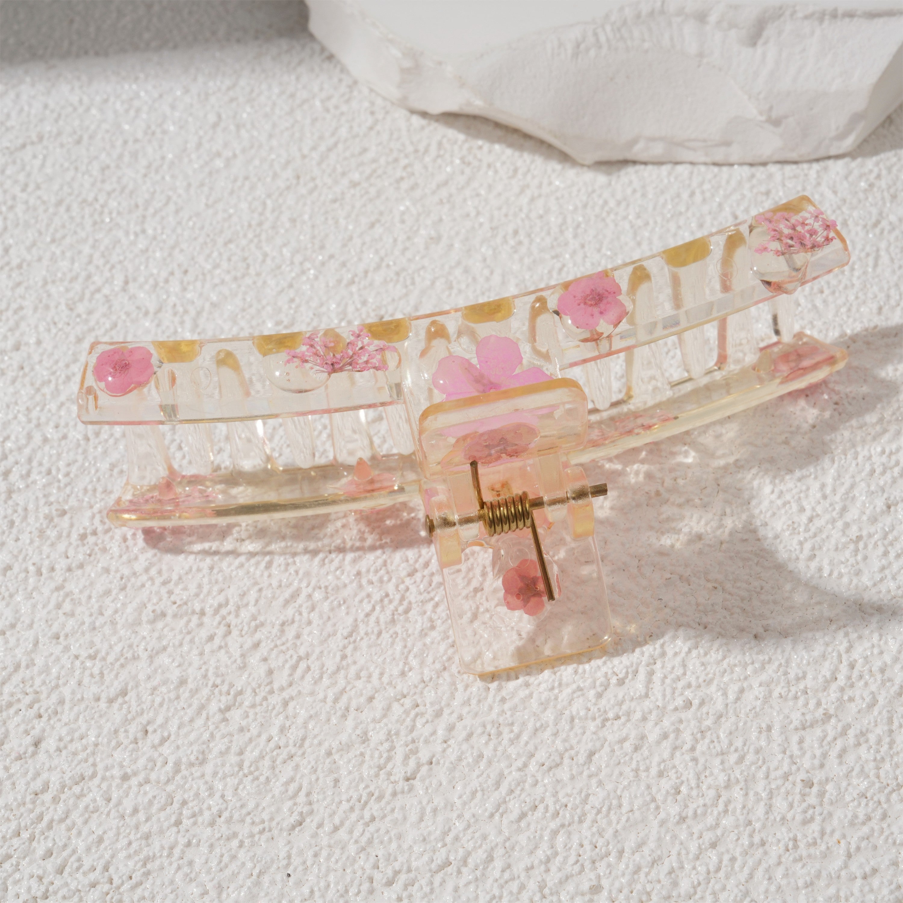 Large Resin Daisy Flower Hair Claw For Her,Dried Flower Resin Hair Claw