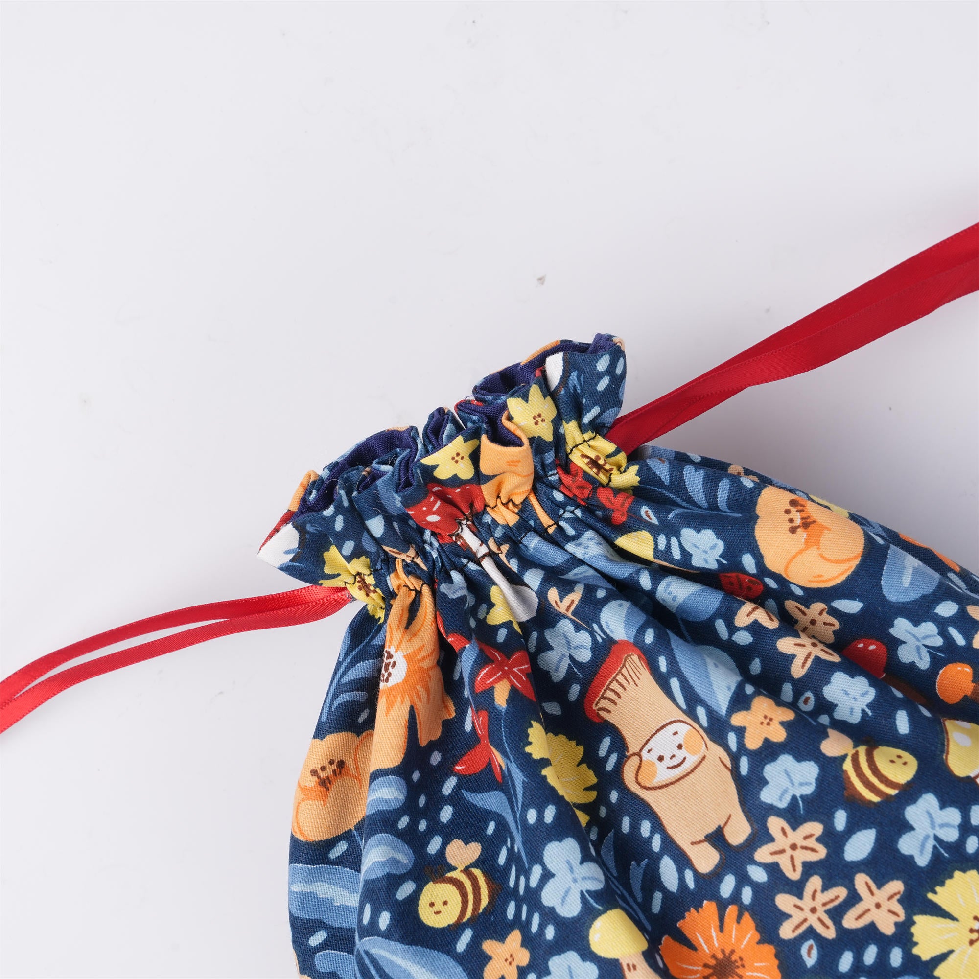 Mushroom & Orange Flowers Gift Bag,Cute Bee Plants - Eco friendly,Christmas Gift