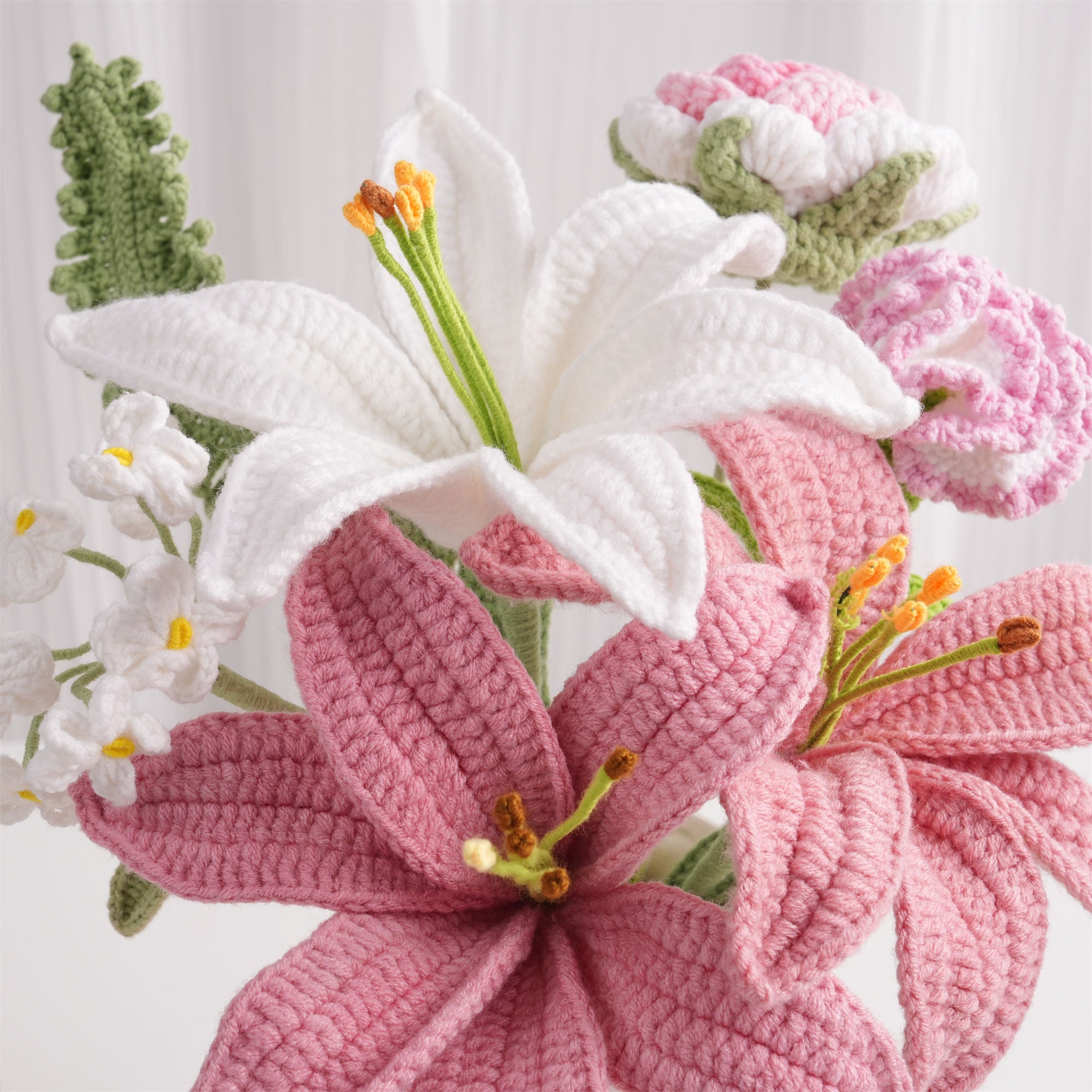 Crochet Lily Bouquet-7PCS, Handmad Carnation,Forget-me-not,Rose,Gift for Wedding,Birthday