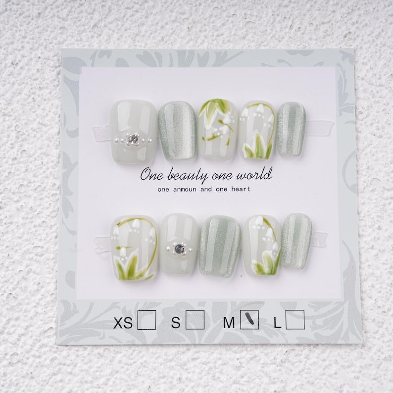 Spring Flowers Short Press On Nails,Lily of the Valley Nails,White Wedding Floral Hand-painted Nails