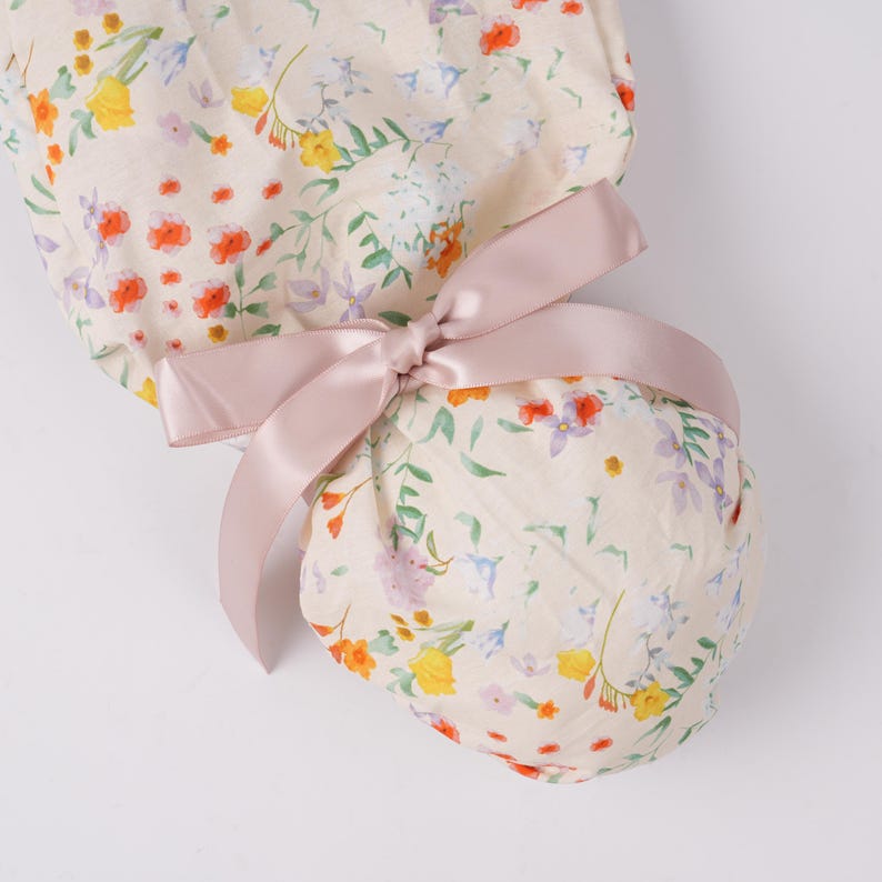 Beige Botanical Floral Surgical Hat, Women Ponytail Cap with Sweatband & Buttons, Cotton Scrub Cap, OR Hat, Multipurpose,Fall