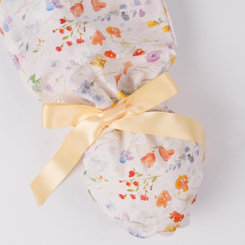 Watercolor Wildflowers Ponytail Scrub Cap, Surgical Hat with Buttons & Sweat Band, Women OR Hat, Autumn Scrub Cap