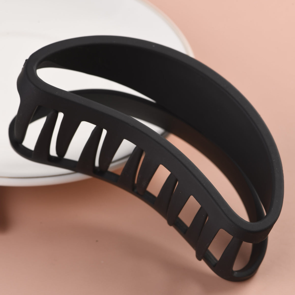 Semi-arched shape Hair Claws