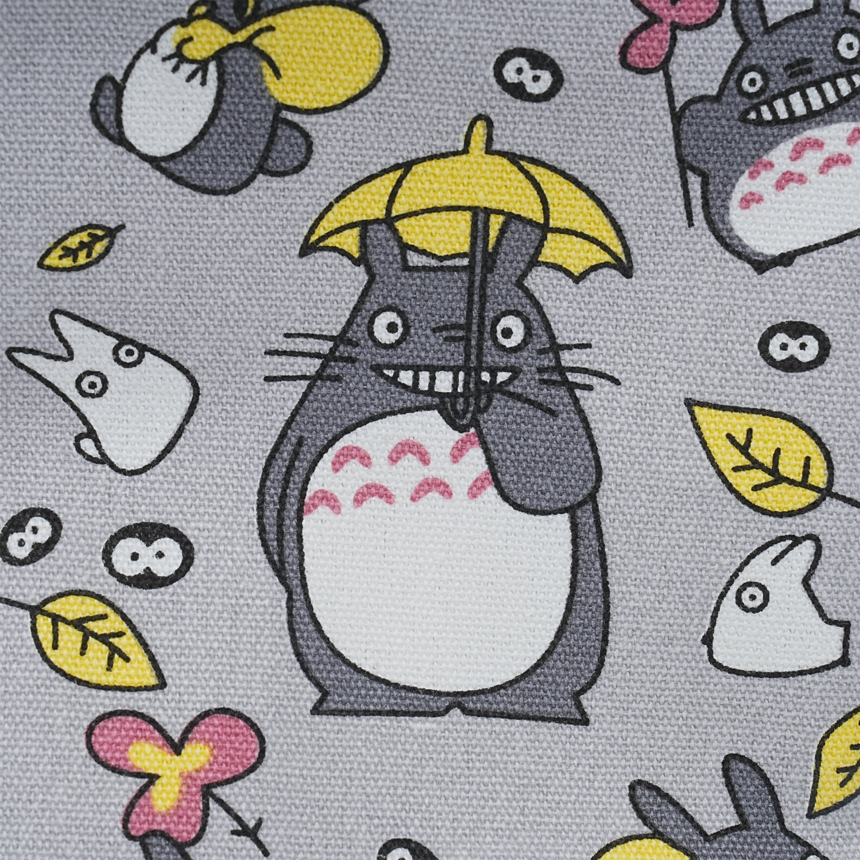 Handmade Embroidered Totoro Pattern Zipper Lunch Bag with Heat Insulated