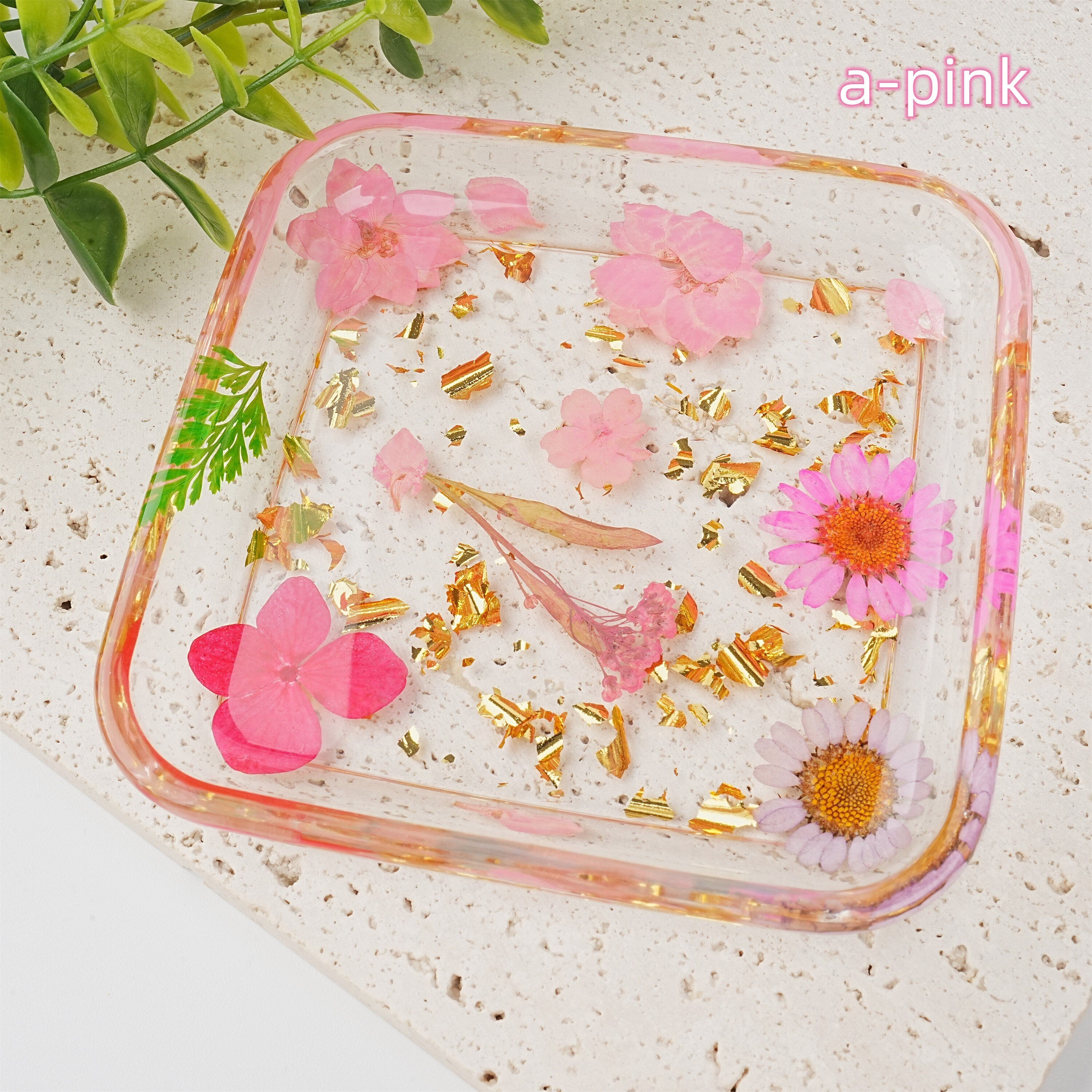 Square Shaped Resin Jewelry Tray with Real Dried Flowers