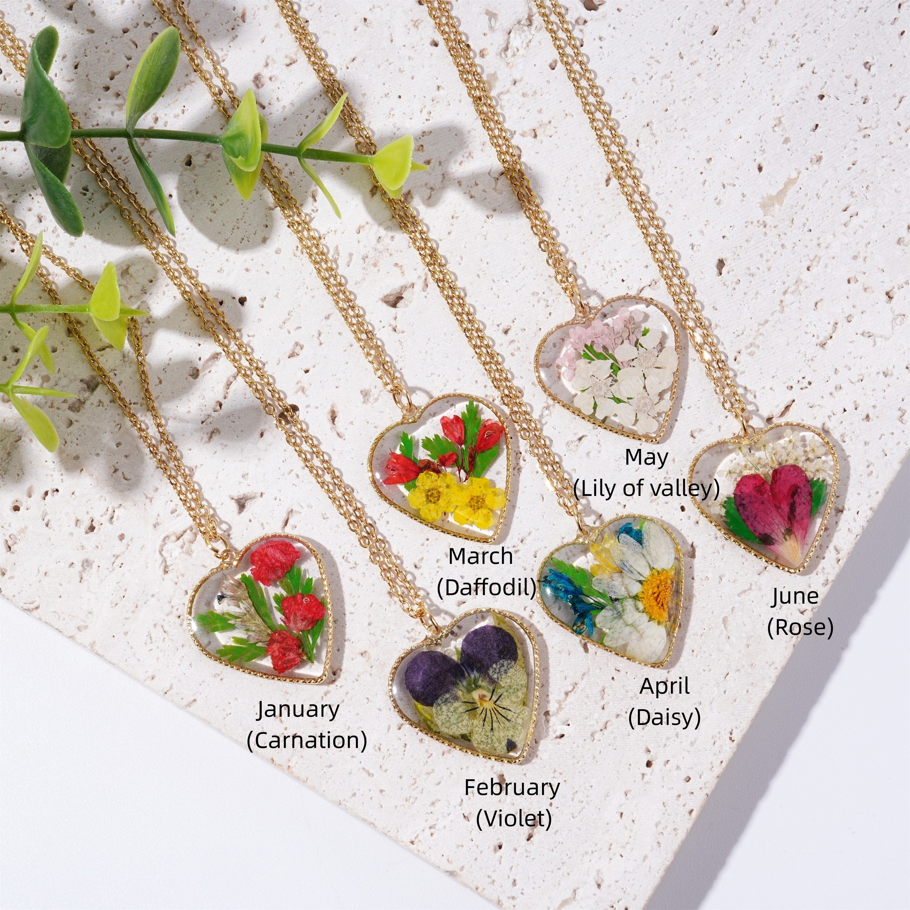 Handmade Heart Flowers Necklace Resin Real Flower Pendant Jewelry